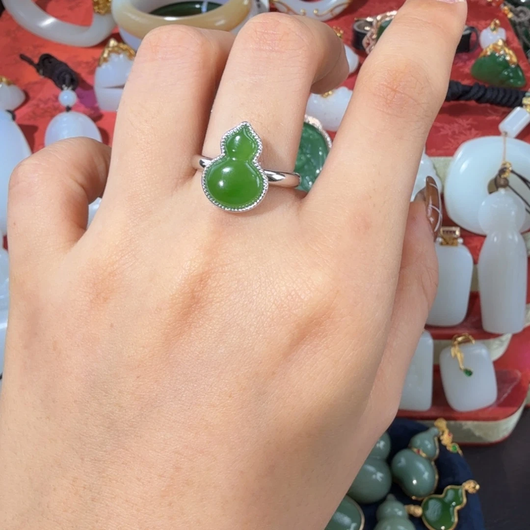 和田玉银S925镶嵌颈饰