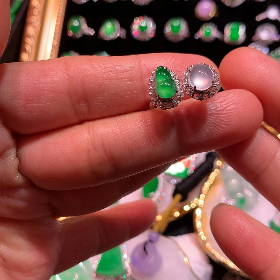 翡翠戒指18K金镶嵌冰双彩戒指