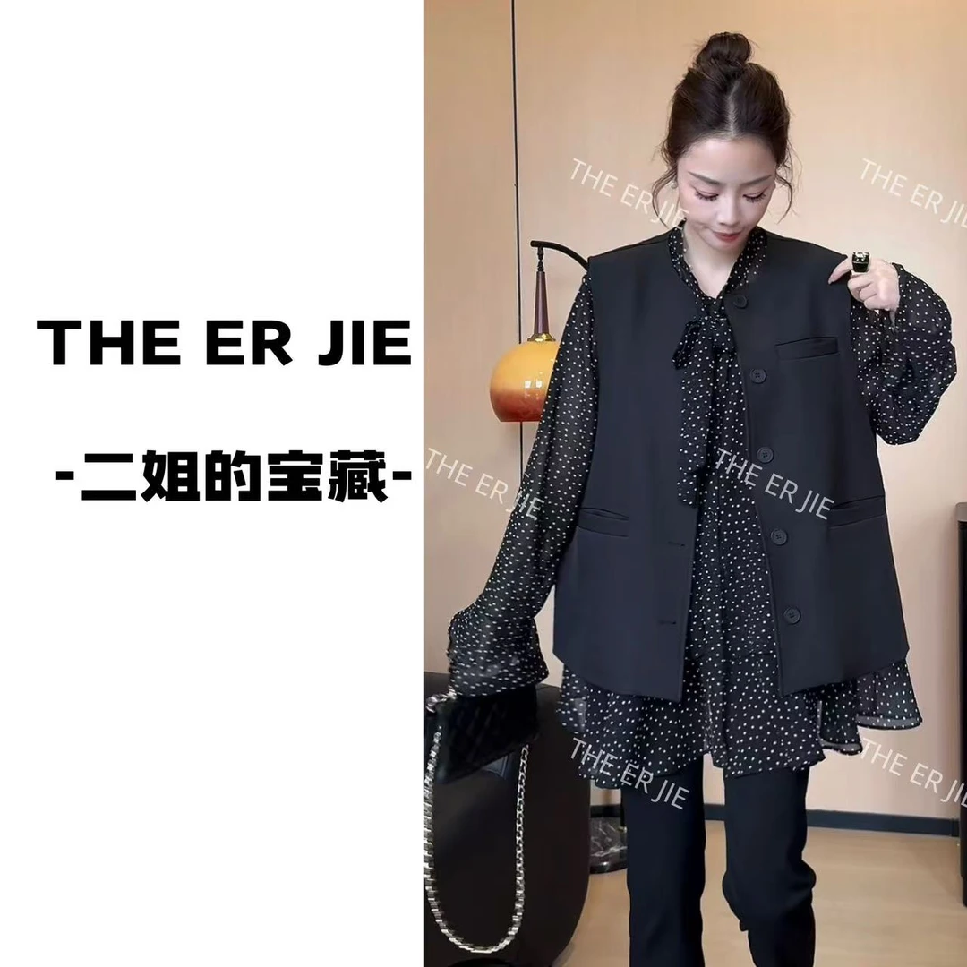 二姐的宝藏春季新款休闲百搭时尚单排扣无袖西装马甲#25053