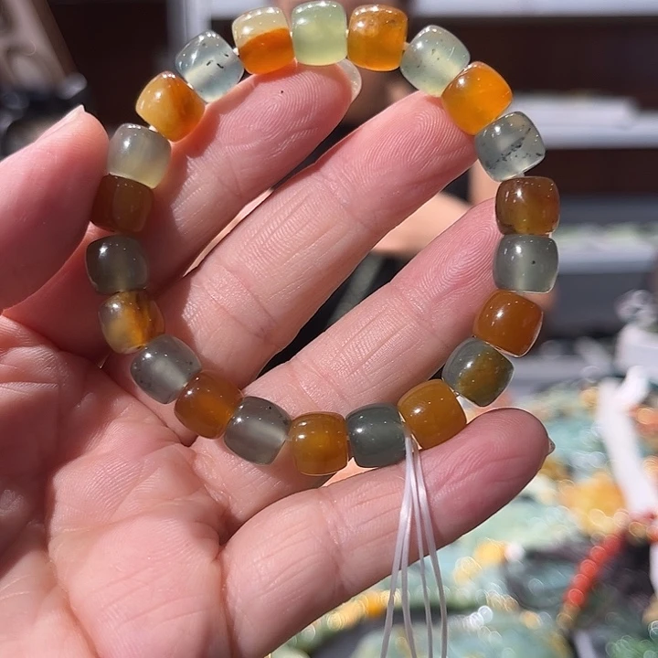 岫玉未镶嵌毛衣链