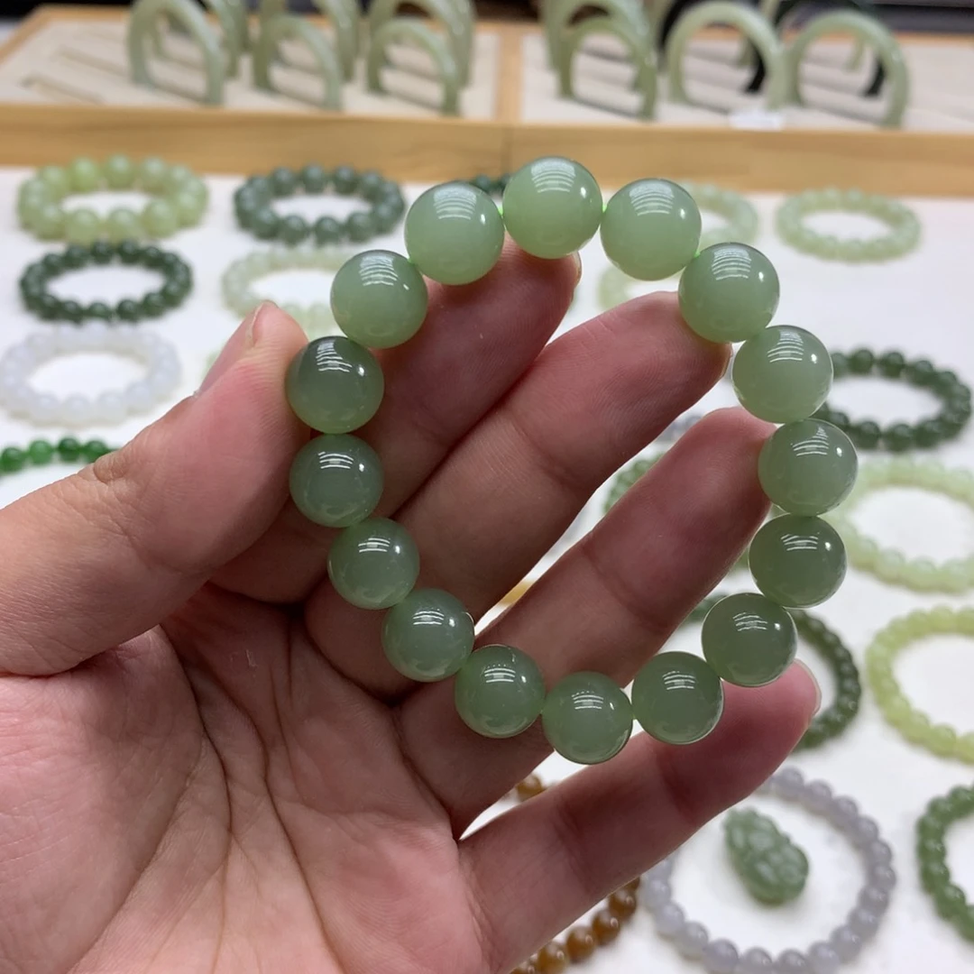 和田玉手串（冰晴绿12）未镶嵌