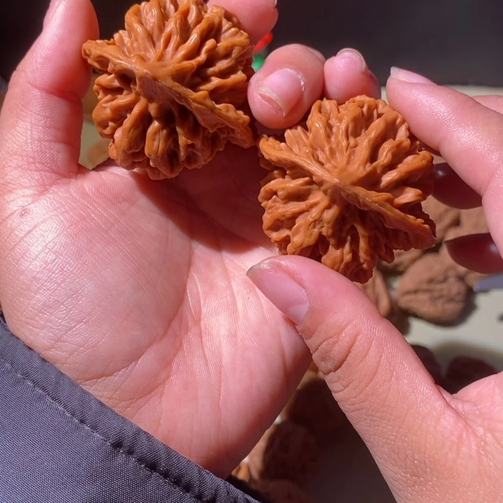 手串文玩核桃……54