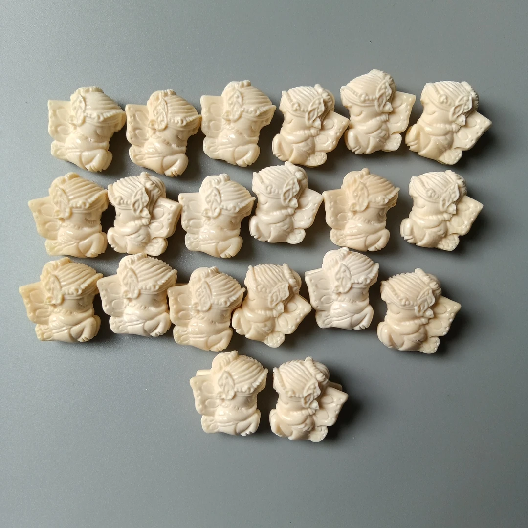上古冰川猛犸象牙小蝴蝶设计精美，做工精细可做手链，吊坠