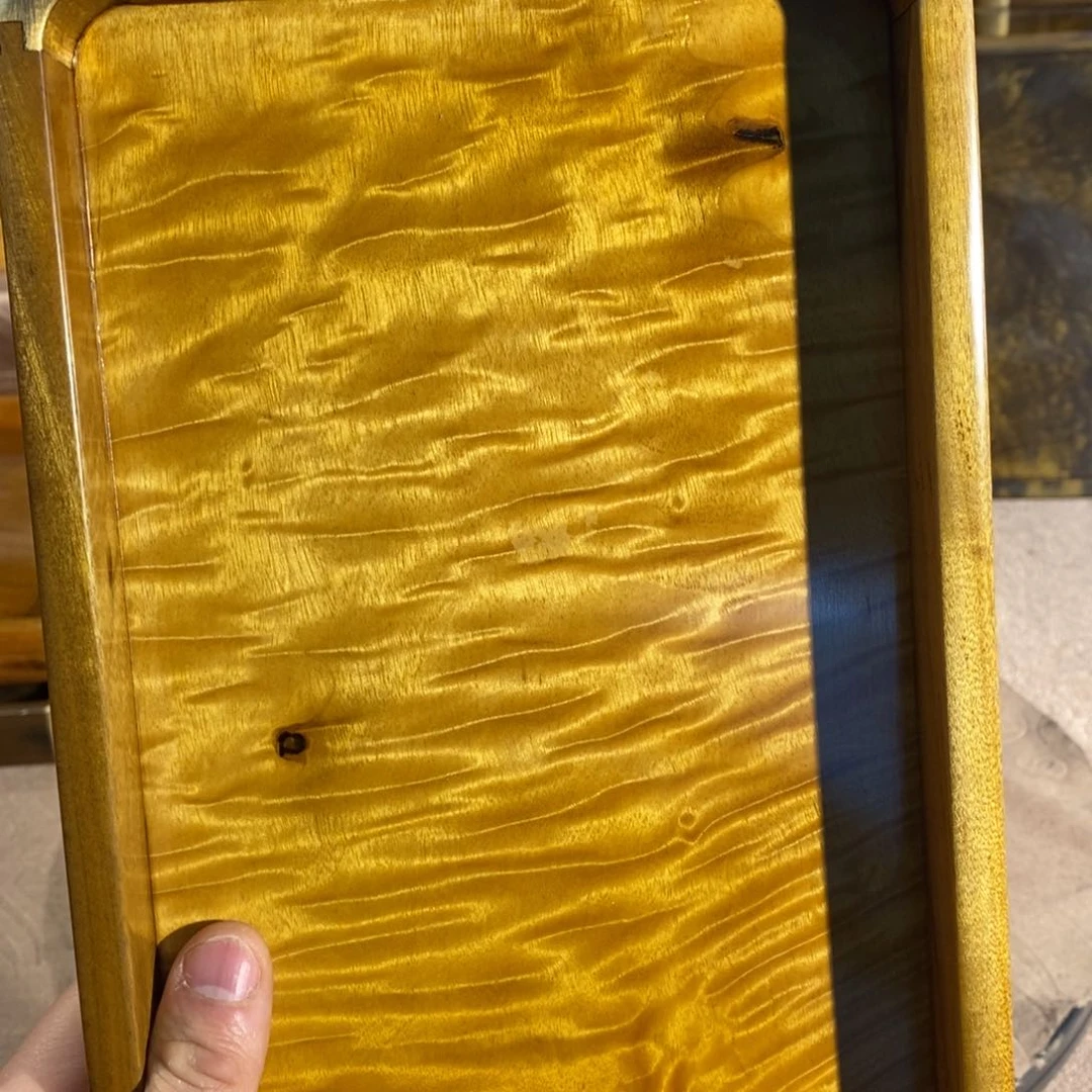 金丝楠瑕疵不退换呢