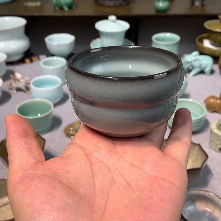 龙泉青瓷铁胎葫芦杯