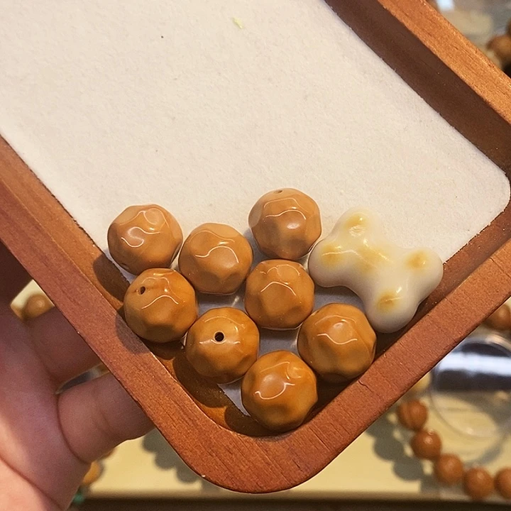 柠***酸手串猴头核桃手捻滴流骨头