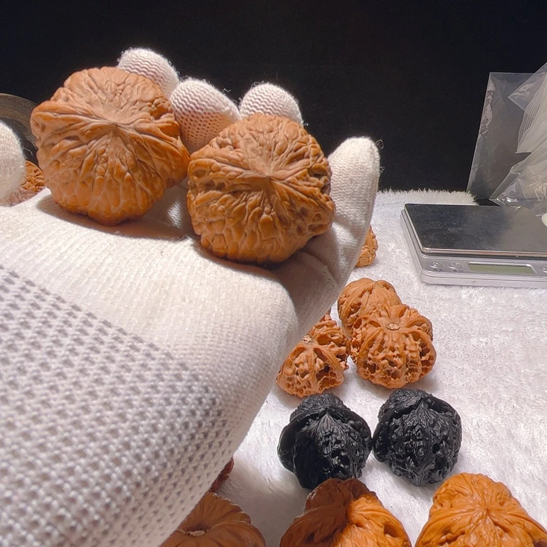 文玩核桃吊坠毕业级铁锤妹妹40