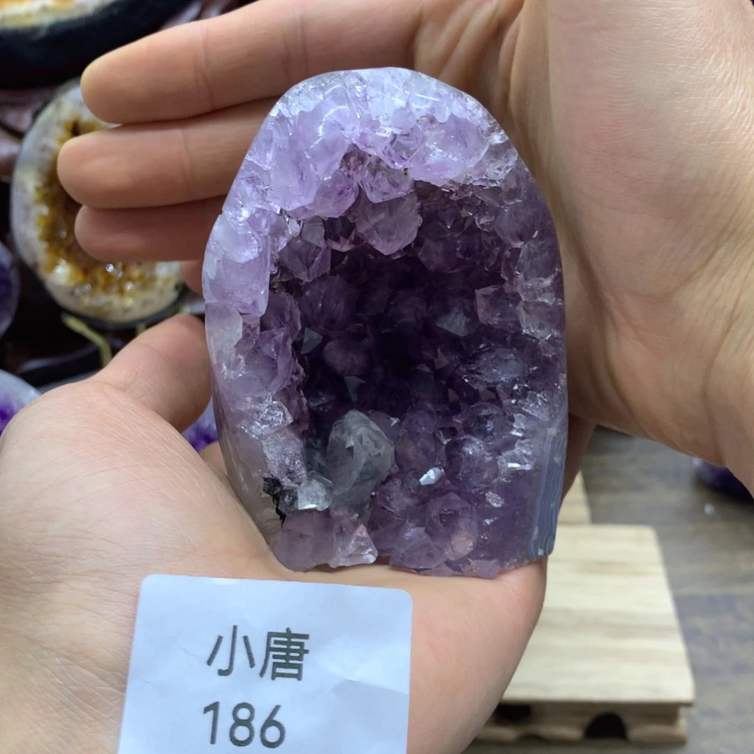 紫晶大型摆件（非配饰）未镶嵌