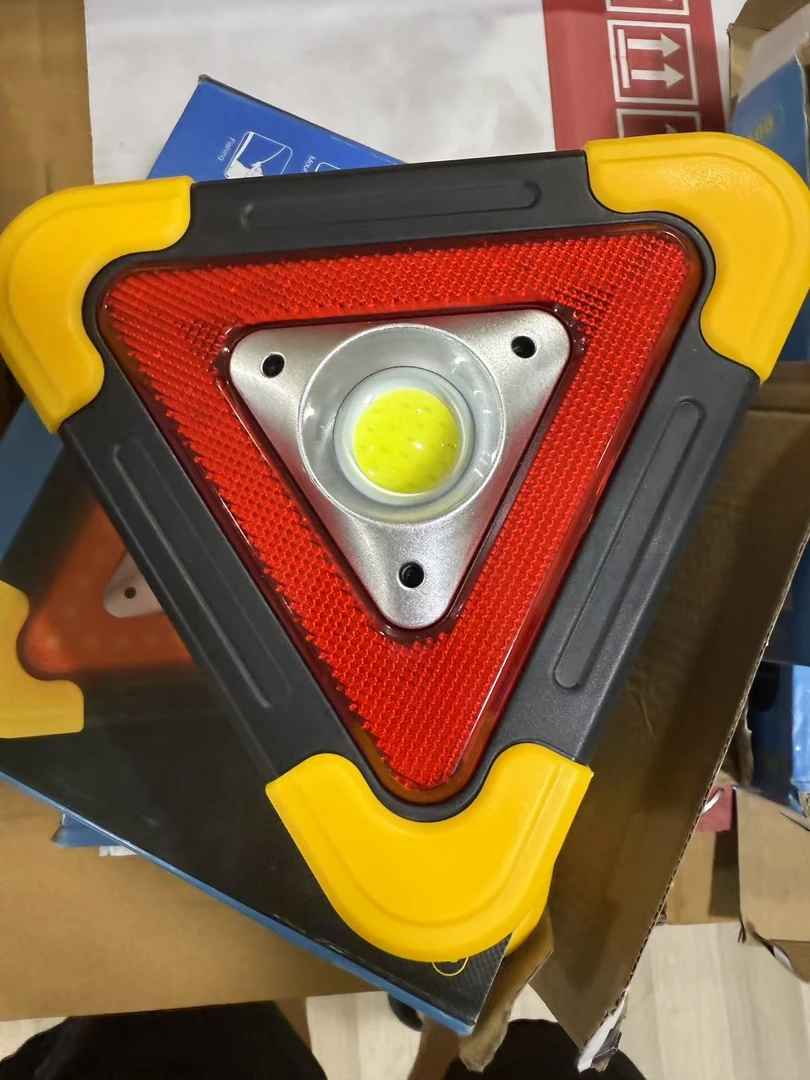 爆闪高亮三角预警灯