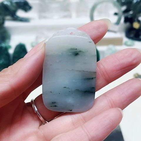 独山玉颈饰未镶嵌宜**天