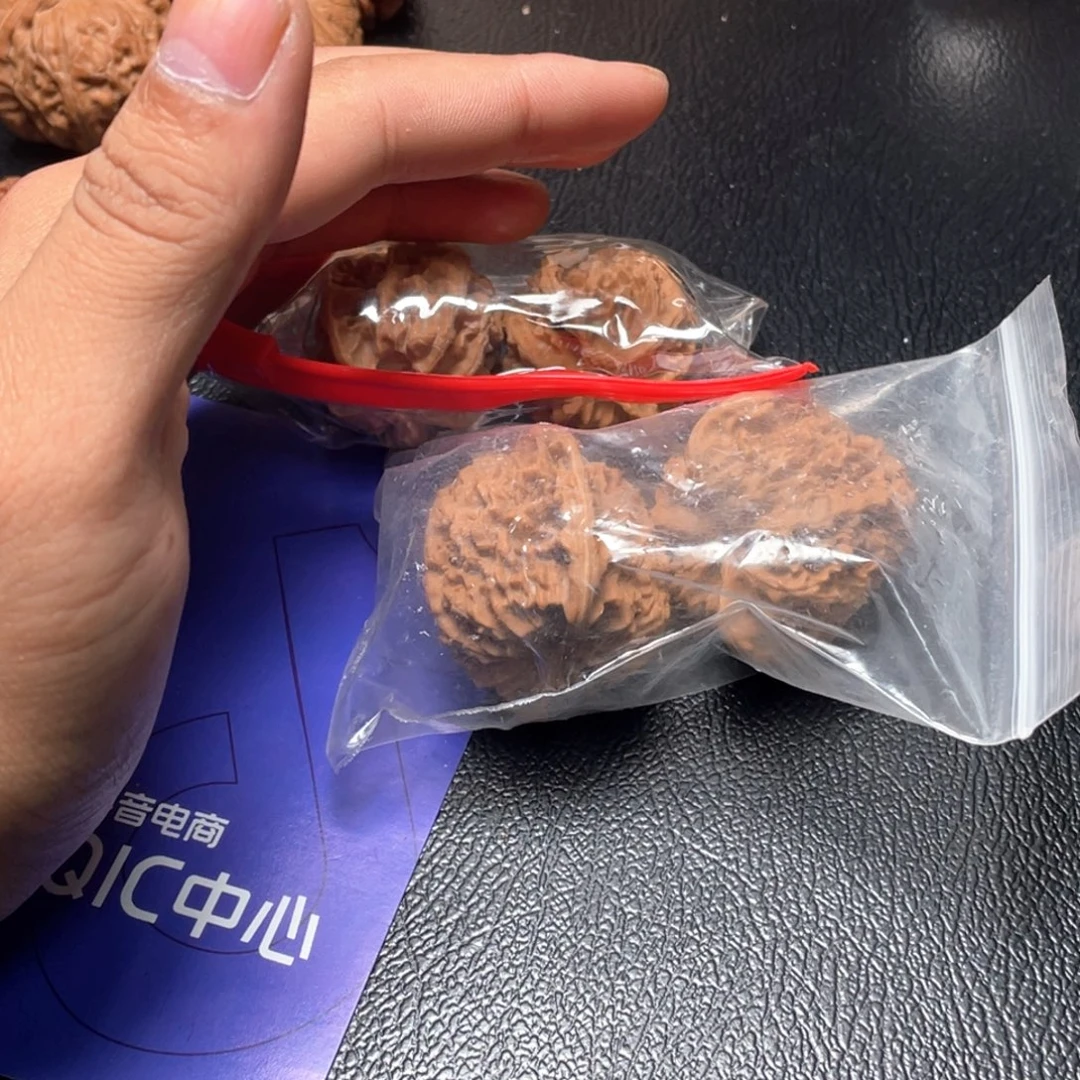鲨***椒吊坠文玩核桃文玩核桃吊坠麻核桃8.88