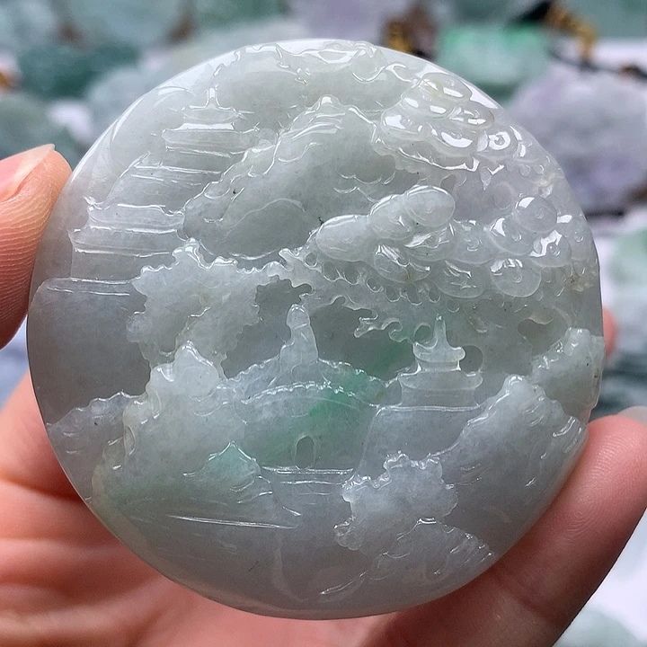 翡翠未镶嵌颈饰山水两面工艺福利
