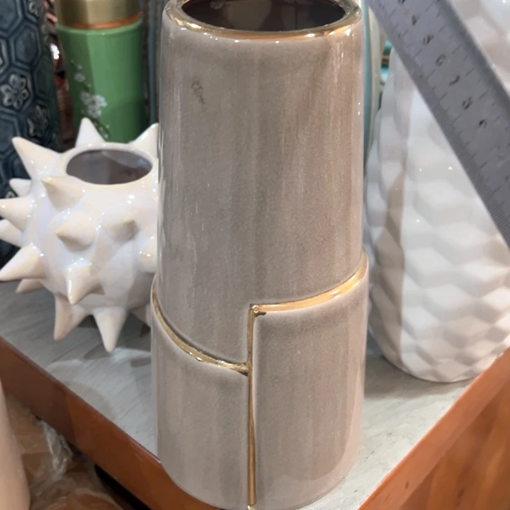 瓷花瓶摆件外贸出口（微瑕）高27口7公分