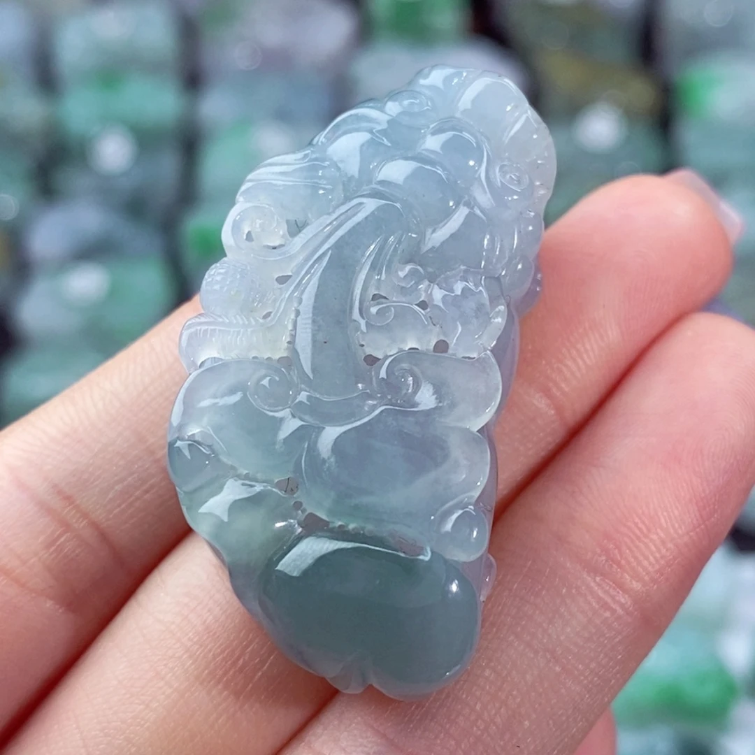 颈饰未镶嵌翡翠天然