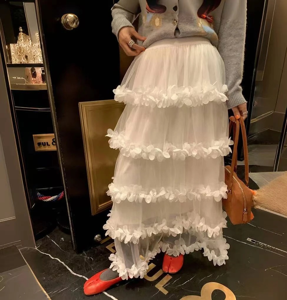 （绽放mido）半身裙女2025新款白色花瓣半裙设计感蛋糕裙长款C434