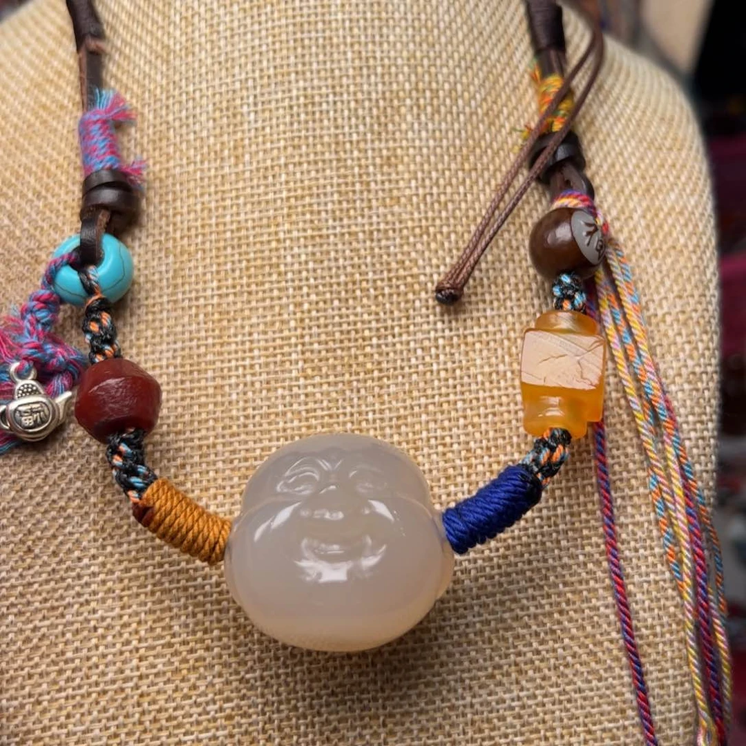 玛瑙/玉髓颈饰未镶嵌