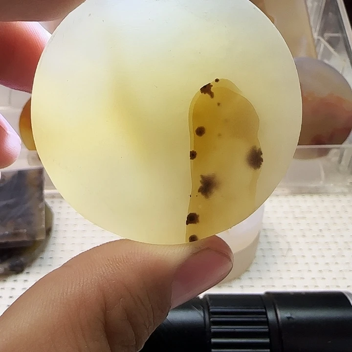 玛瑙/玉髓未镶嵌珠宝奇石