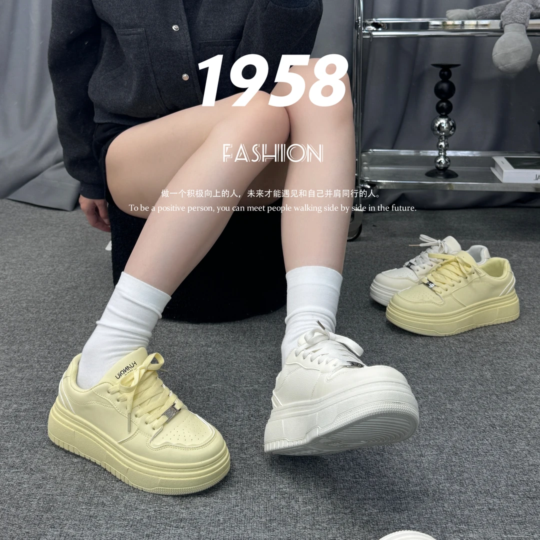 环球新款小白鞋2025夏季新款厚底板鞋女5cm小个子增高圆头显腿长