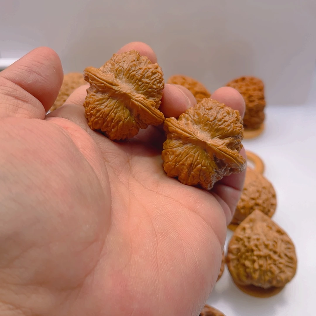 把件文玩核桃40.5mm头货血麒麟