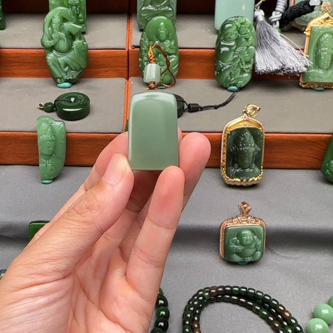 和田玉未镶嵌挂件