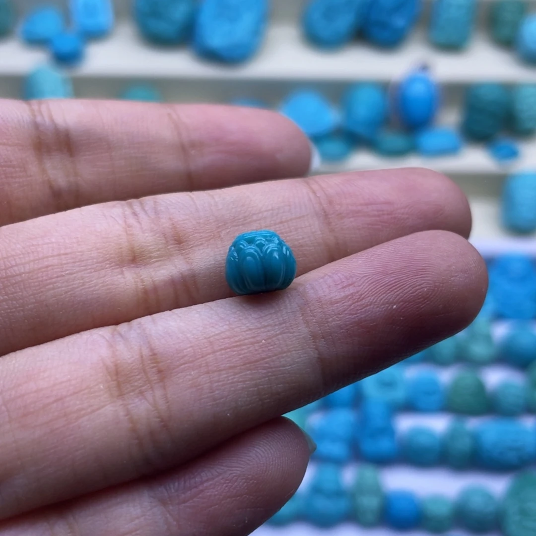 未镶嵌绿松石珠宝奇石