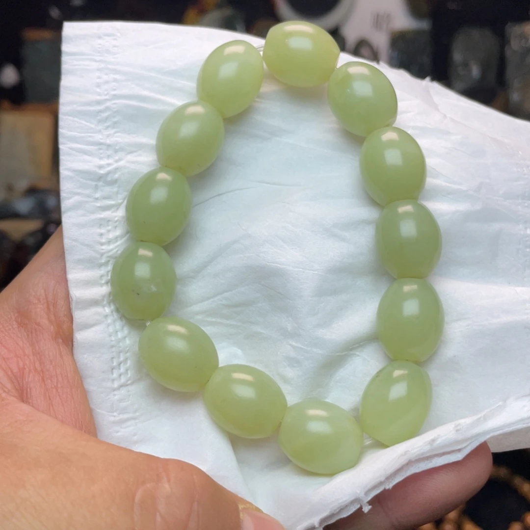 岫岩老玉（透闪石质玉）未镶嵌颈饰17×14