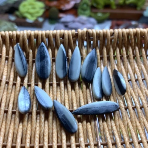 蛇纹石玉未镶嵌摆件彩*F