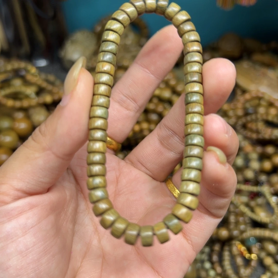 无事牌维腊木（绿檀）