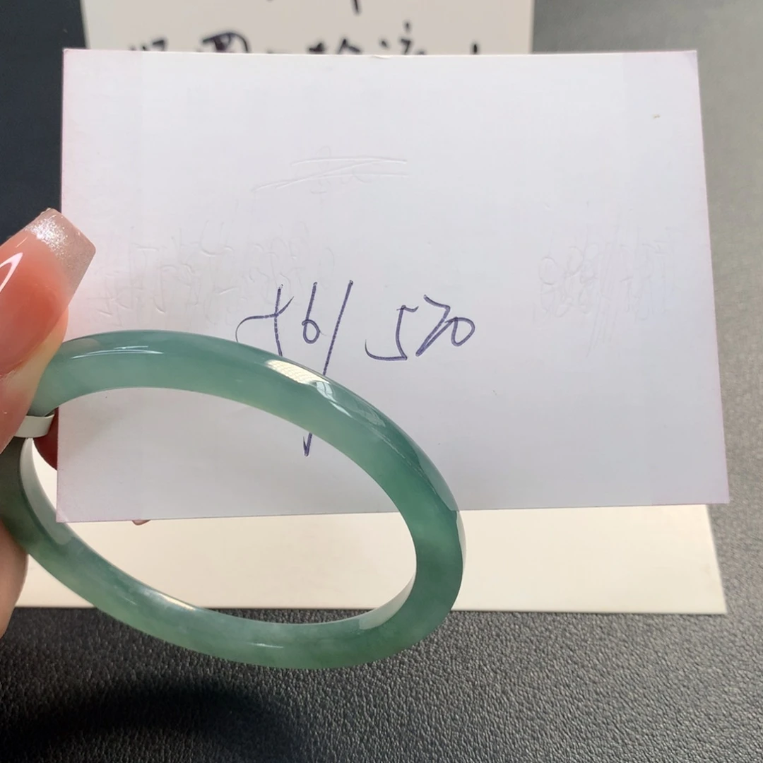 翡翠未镶嵌手镯手镯