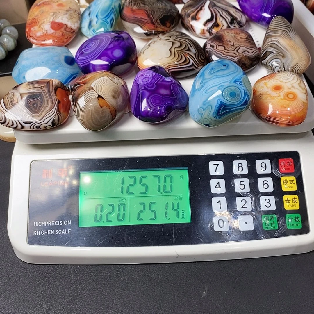 未镶嵌两毛玛瑙/玉髓早**梨