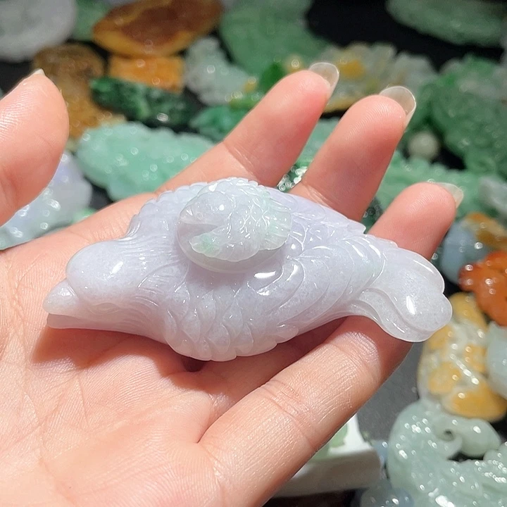 颈饰未镶嵌翡翠，天