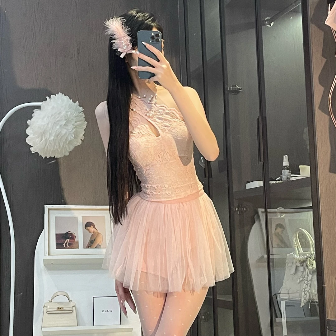 【花桃】夏季新款小众设计感蕾丝拼接短款上衣纯欲收裙套装