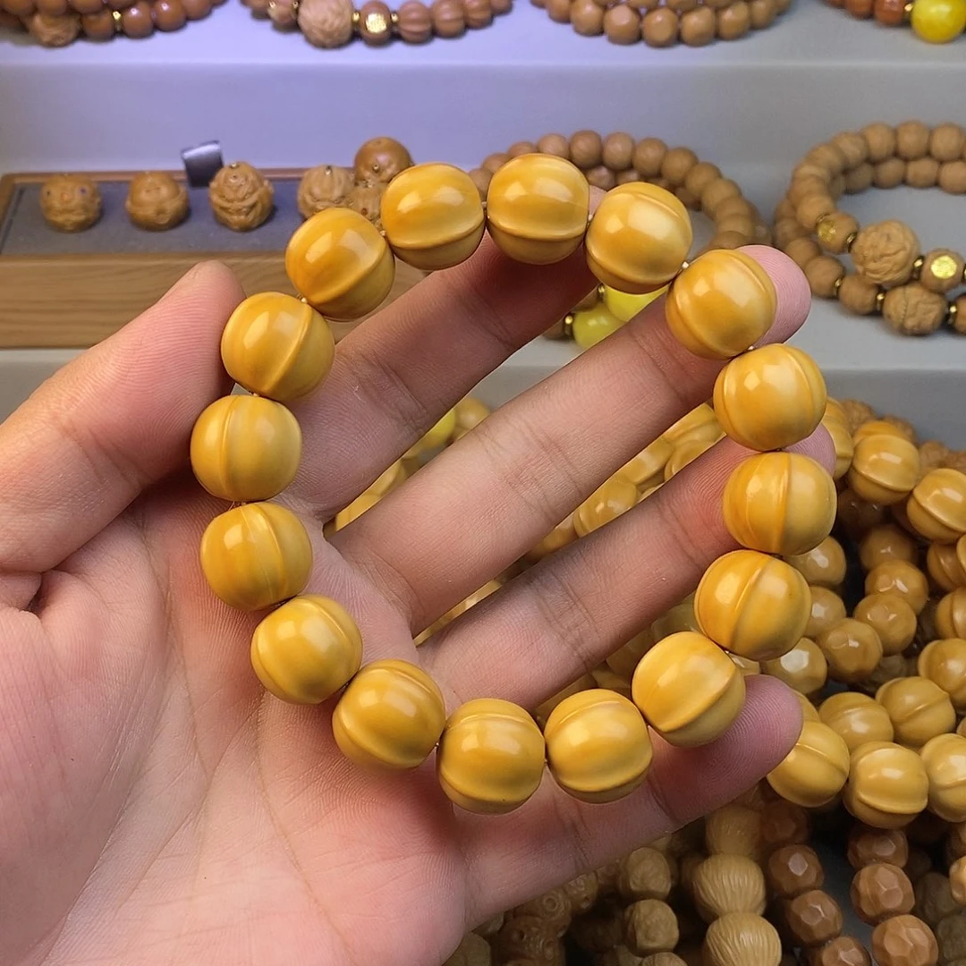 熊***芽猴头核桃手串全品鲨鱼