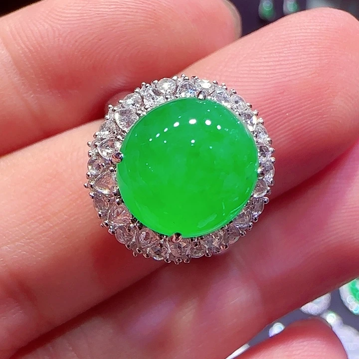 翡翠戒指18K金镶嵌戒指