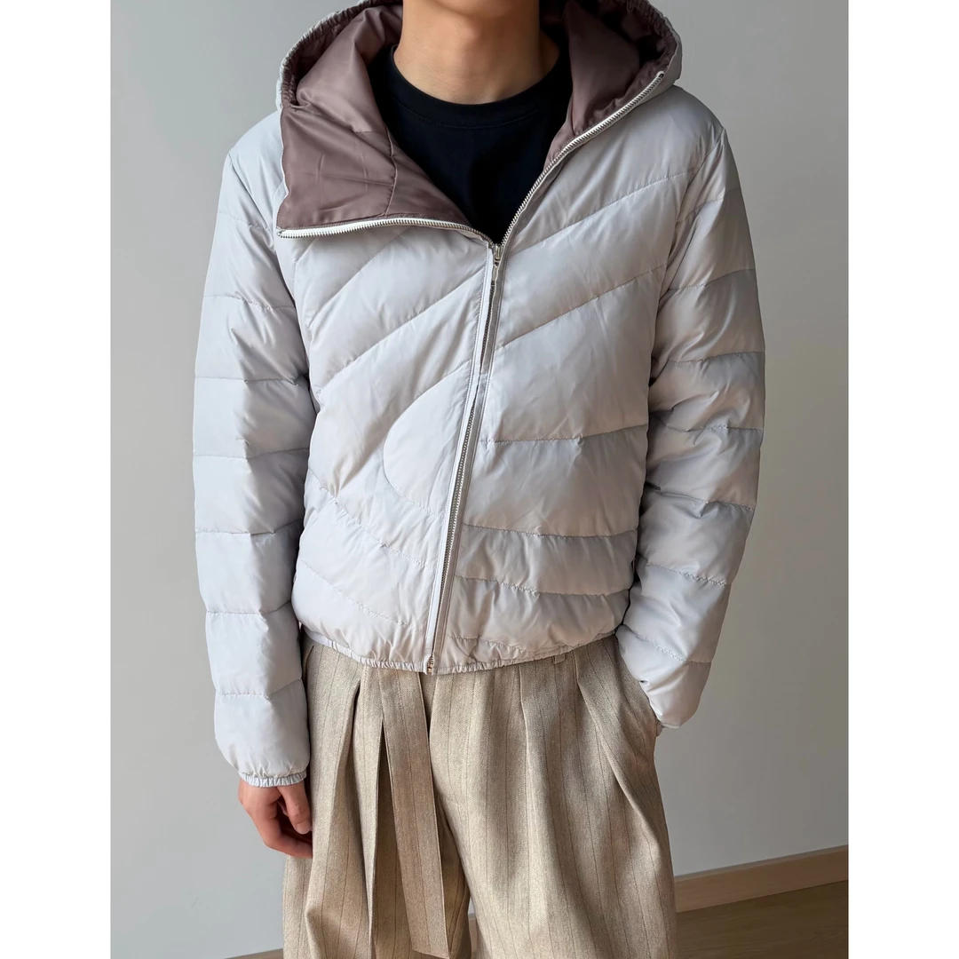 SUKCHOR 斜拉链棕内异形绗线结构轻量化羽绒服90白鸭绒
