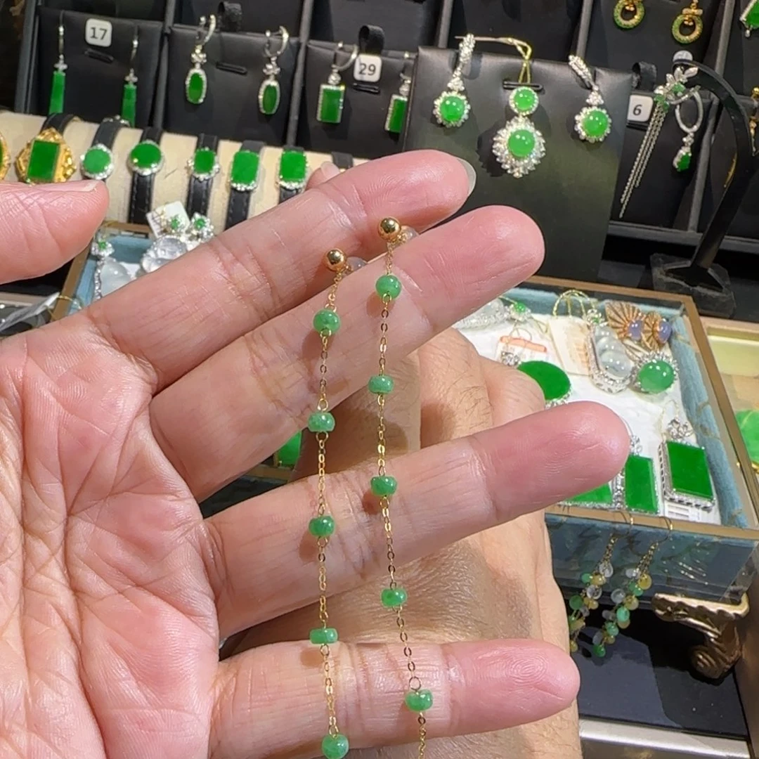 翡翠18K金镶嵌颈饰耳钉