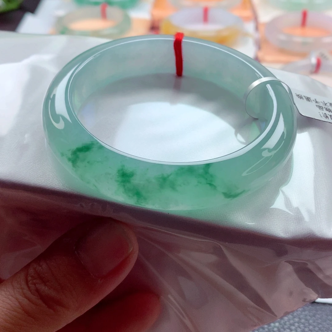 翡翠未镶嵌手镯师妹55.4小万战斗机超值必收（5号）