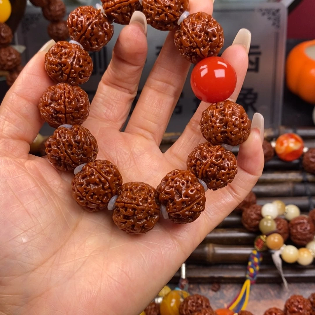 金刚菩提手串520红。