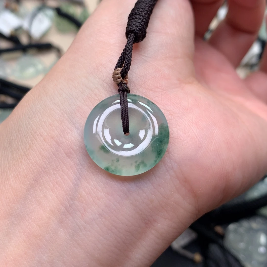 翡翠未镶嵌颈饰扣子