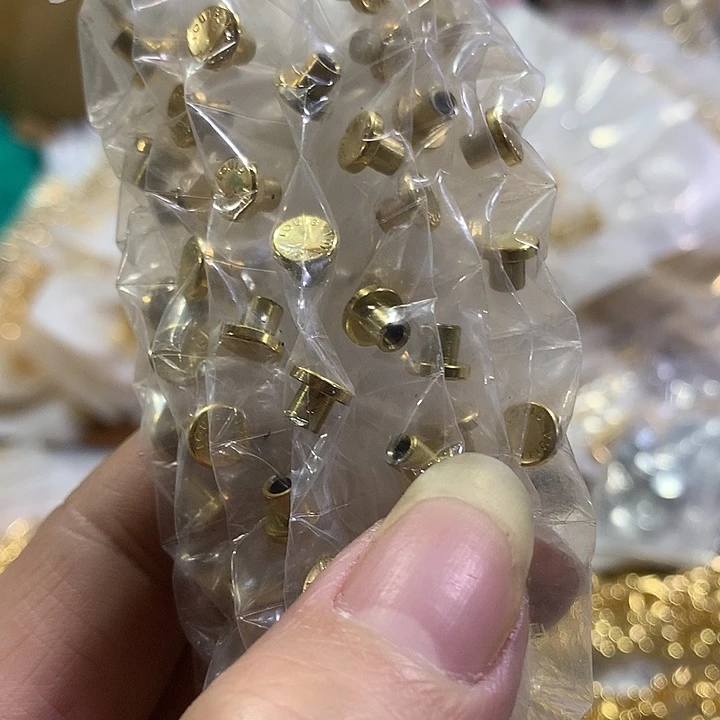 无纺布驴家0.7平面上螺丝钉10个