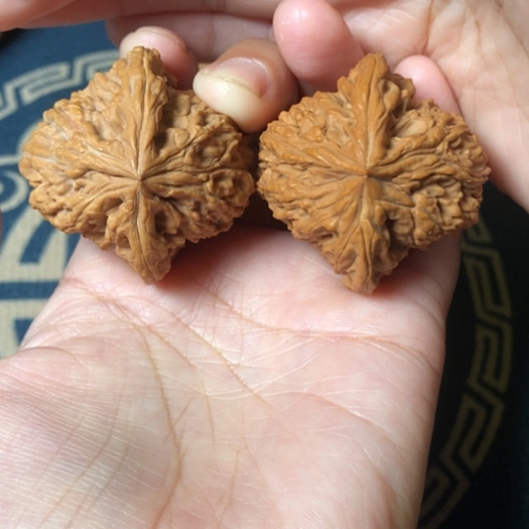 【闪购商品】把件文玩核桃异形