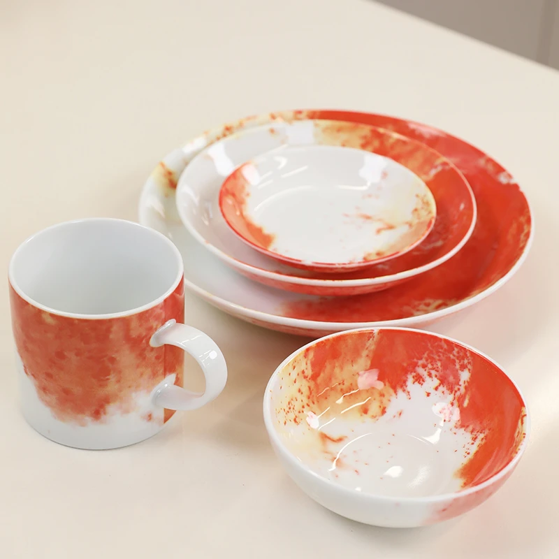 利快日本进口美浓烧日式陶瓷盘碗杯碟网红水彩星空盘