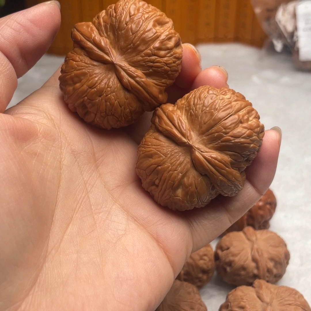 0***0把件文玩核桃W 12 46 元宝