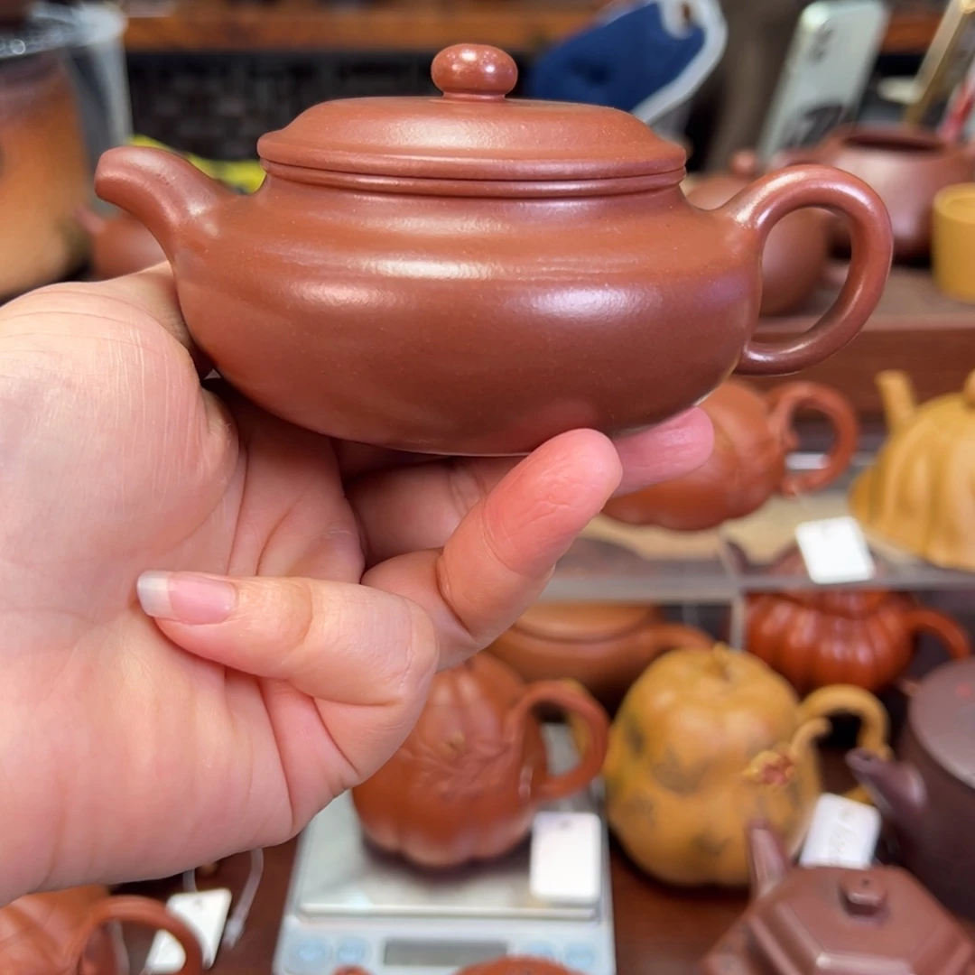 元****育微瑕全手扁仿古紫砂壶