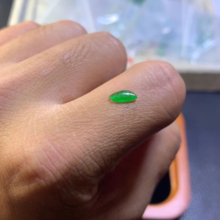 翡翠裸石翡翠裸石