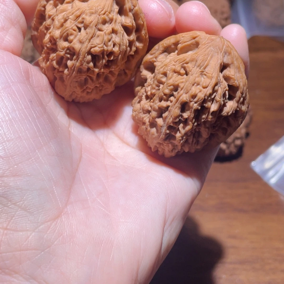 吊坠桃核一****)38尺南疆石