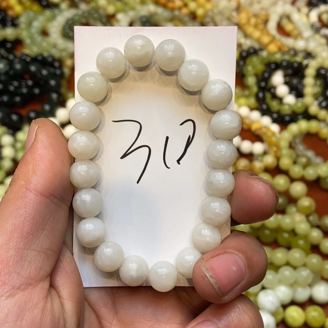 蛇纹石玉未镶嵌20米以下默认微瑕，不退不换