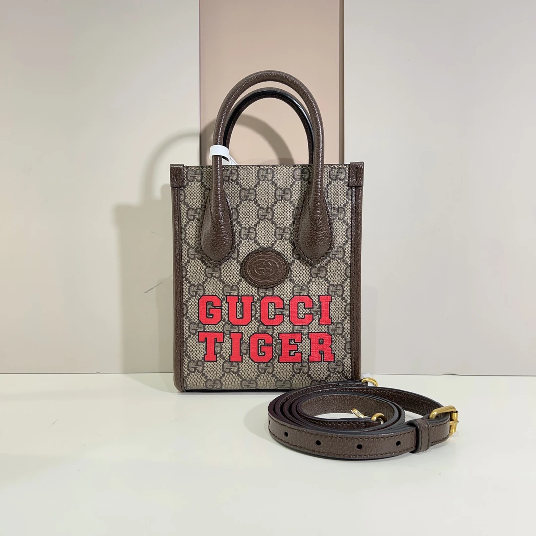 95新 GUCCI/古驰 古驰虎年限定琴谱手提单肩包cj5983