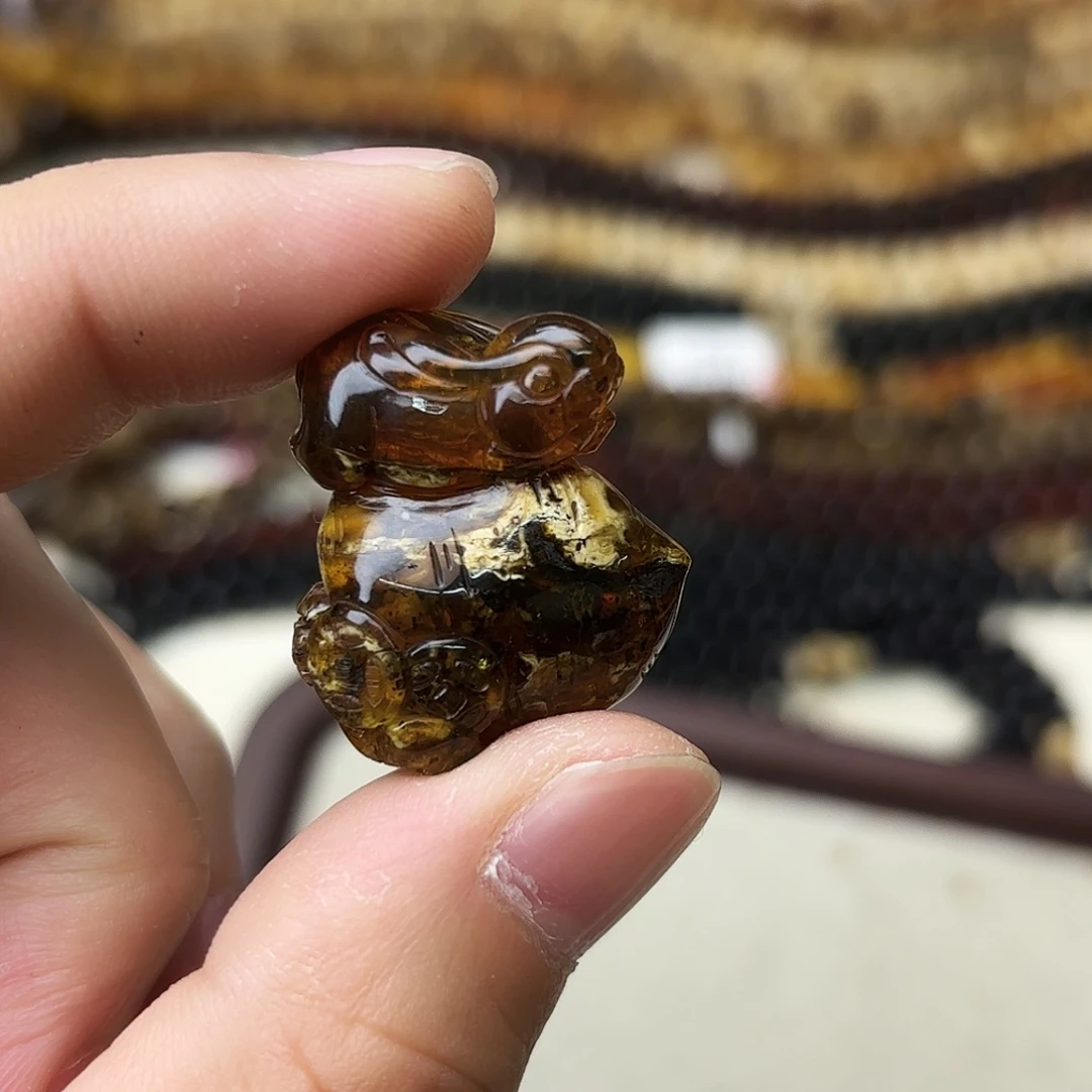 琥珀未镶嵌裸石大