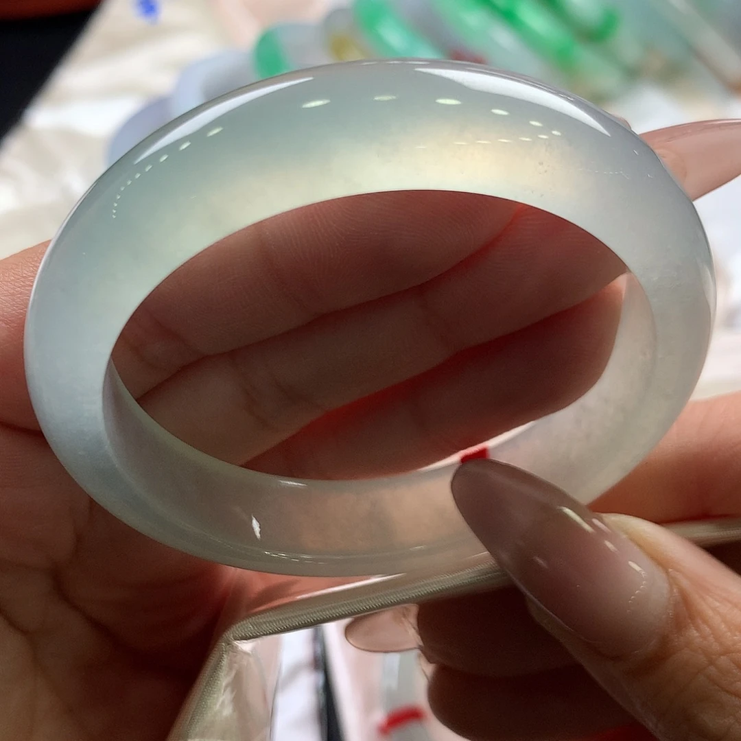 翡翠未镶嵌手镯54.8正